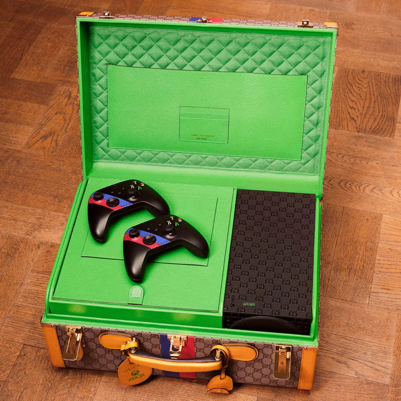 Gucci säljer en Xbox Series X för 10 000 dollar