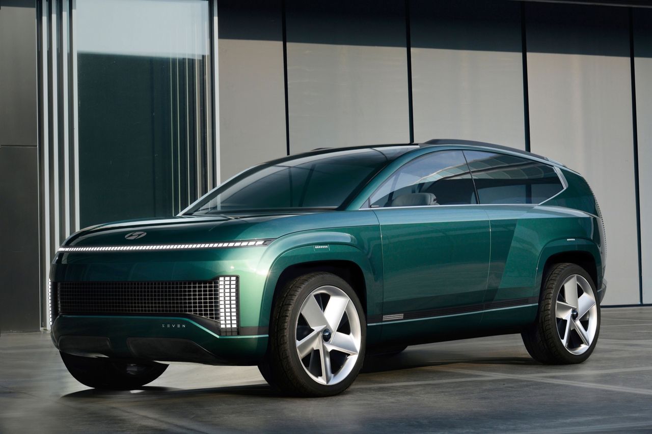 Hyundai visar upp Seven
