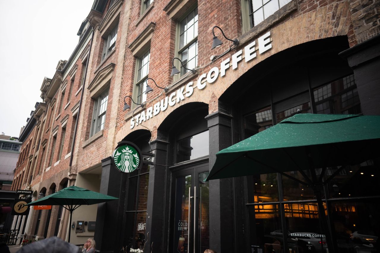 Även Starbucks börjar använda Amazons kassa-teknik
