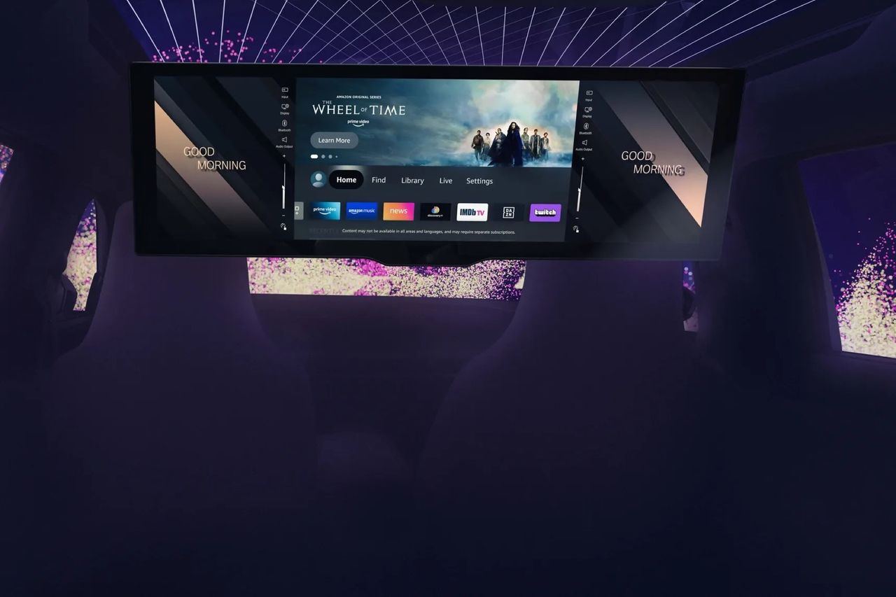 BMW visar upp skärm för dem i baksätet