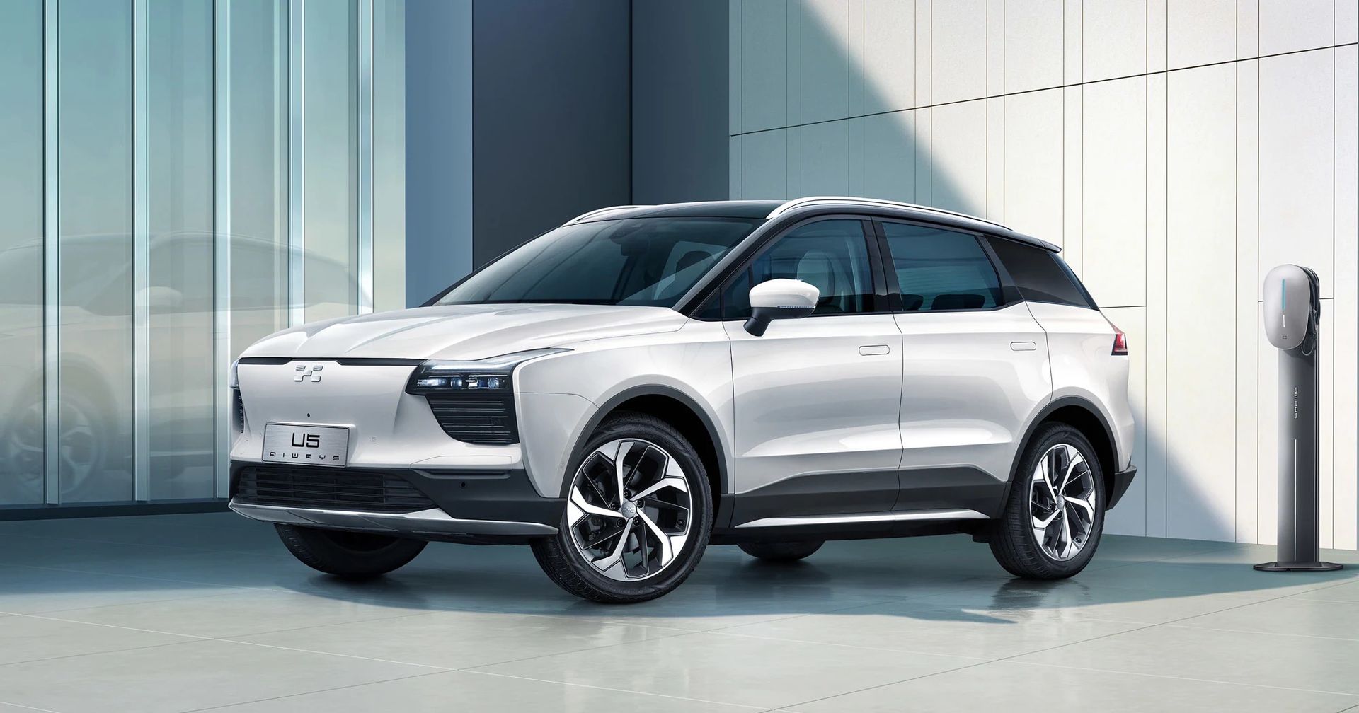 Eldrivna suven Aiways U5 kostar från 429.990 kronor