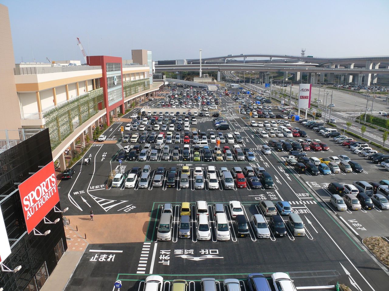 Staten vill att kommunerna tar ut skatt på parkeringsplatser