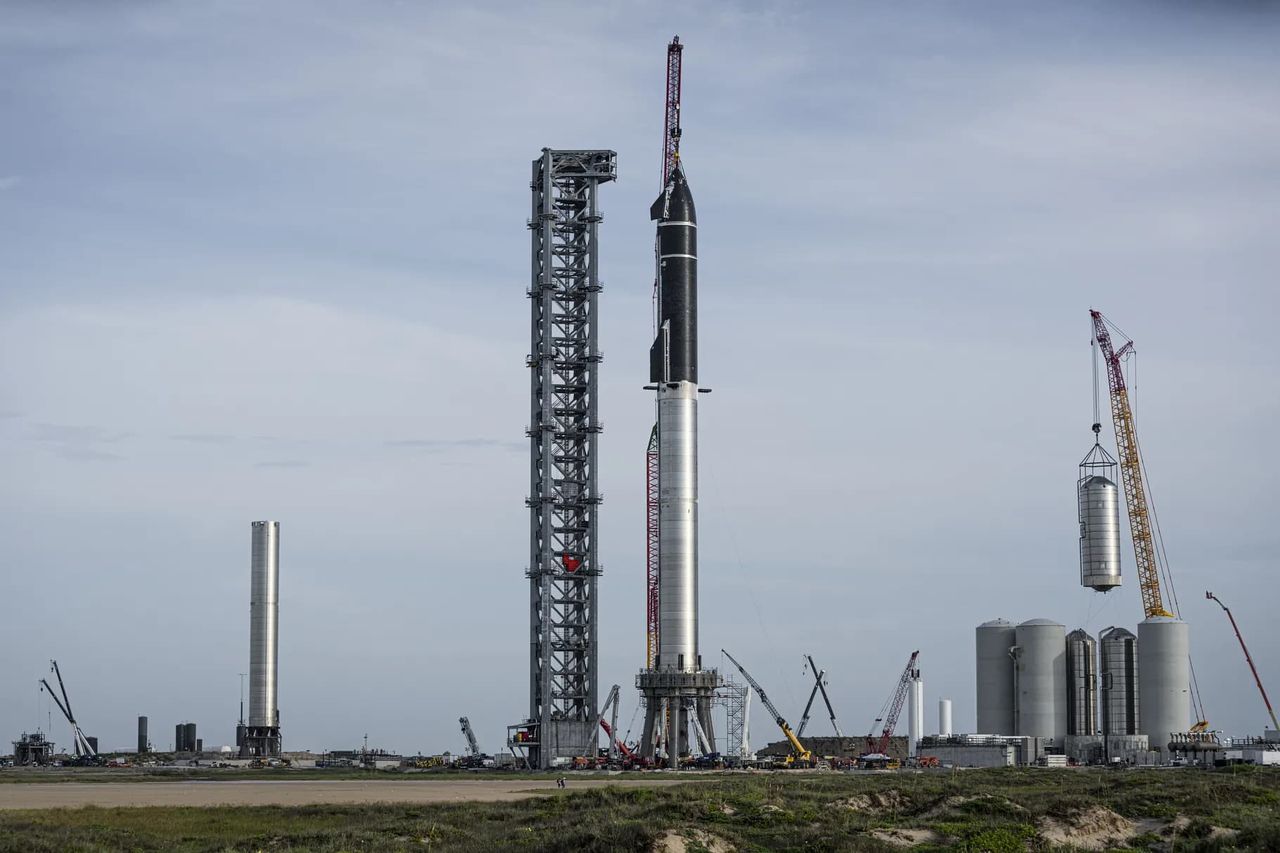 I natt presenterar Elon Musk nyheter om Starship