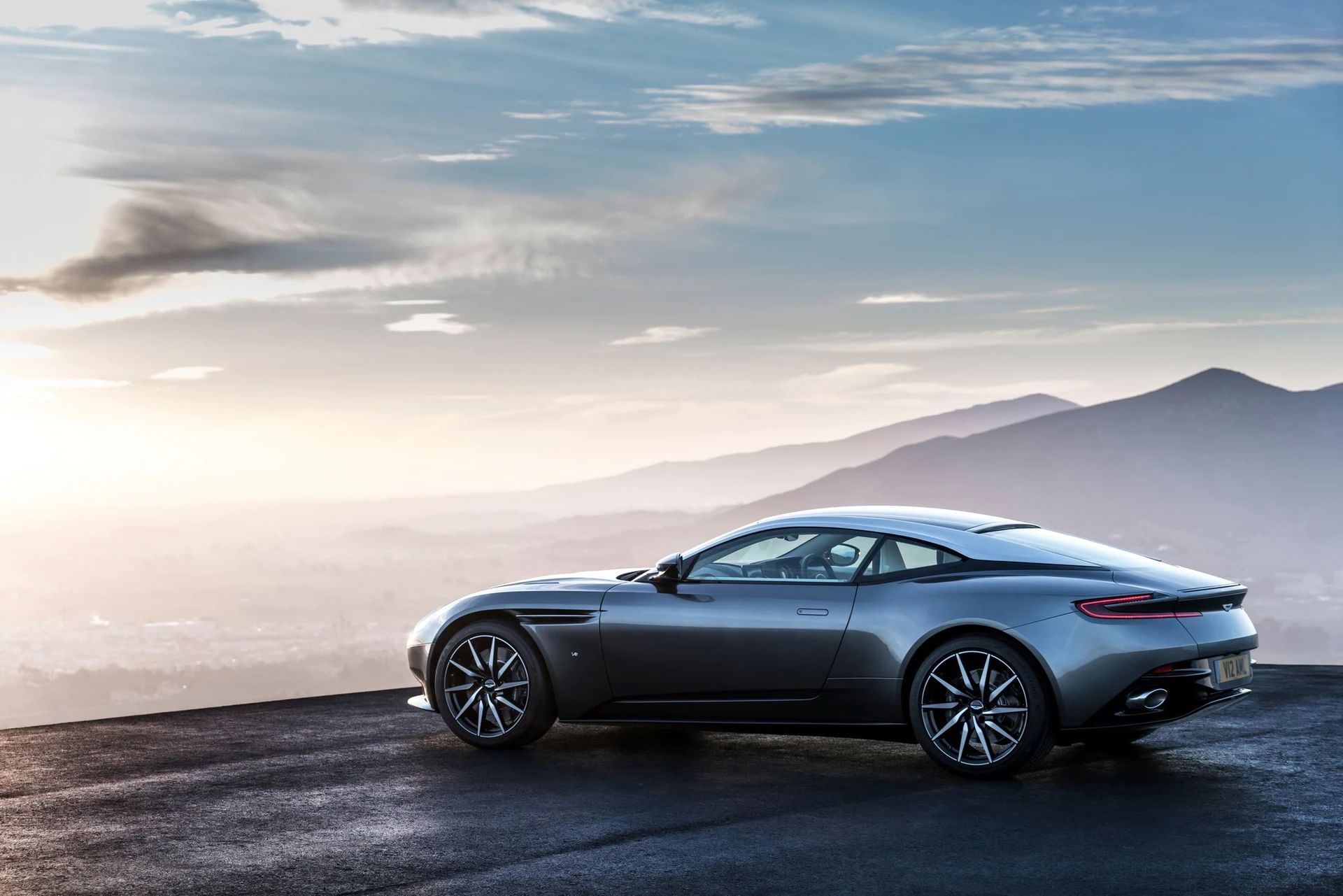 DB11, DBS och Vantage ska få omfattande uppdateringar