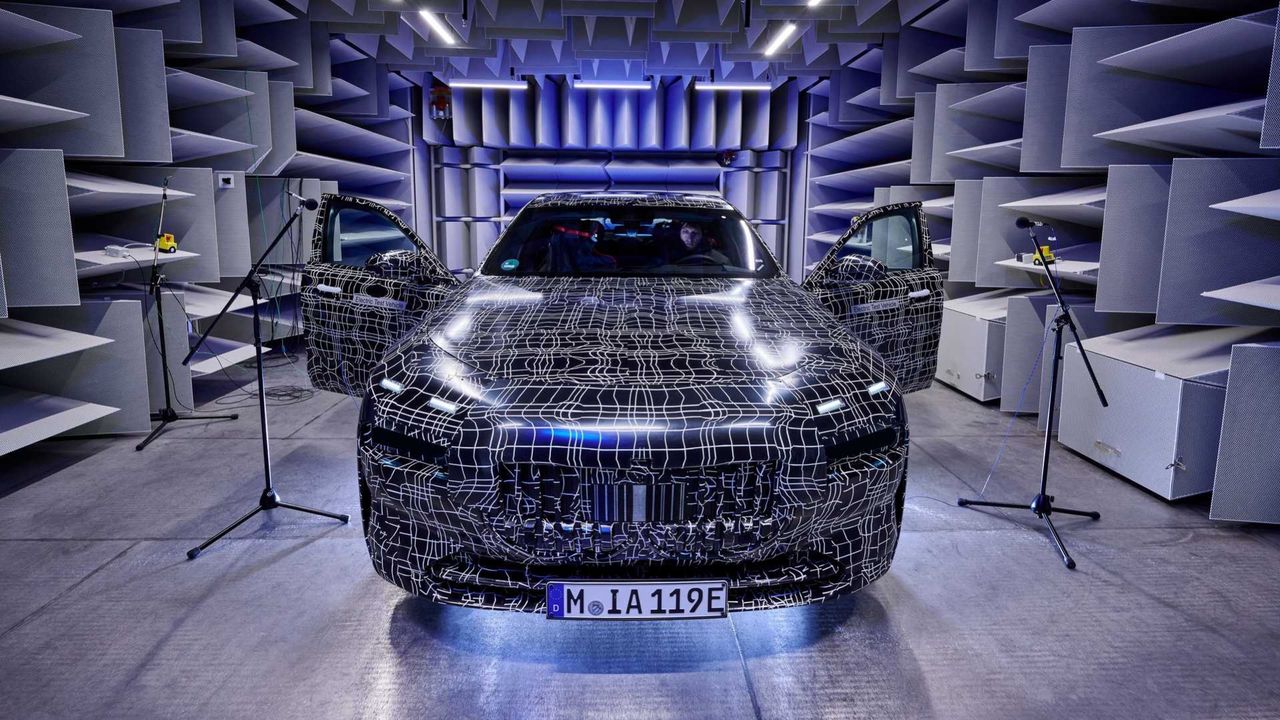 BMW finslipar nya eldrivna 7-serien