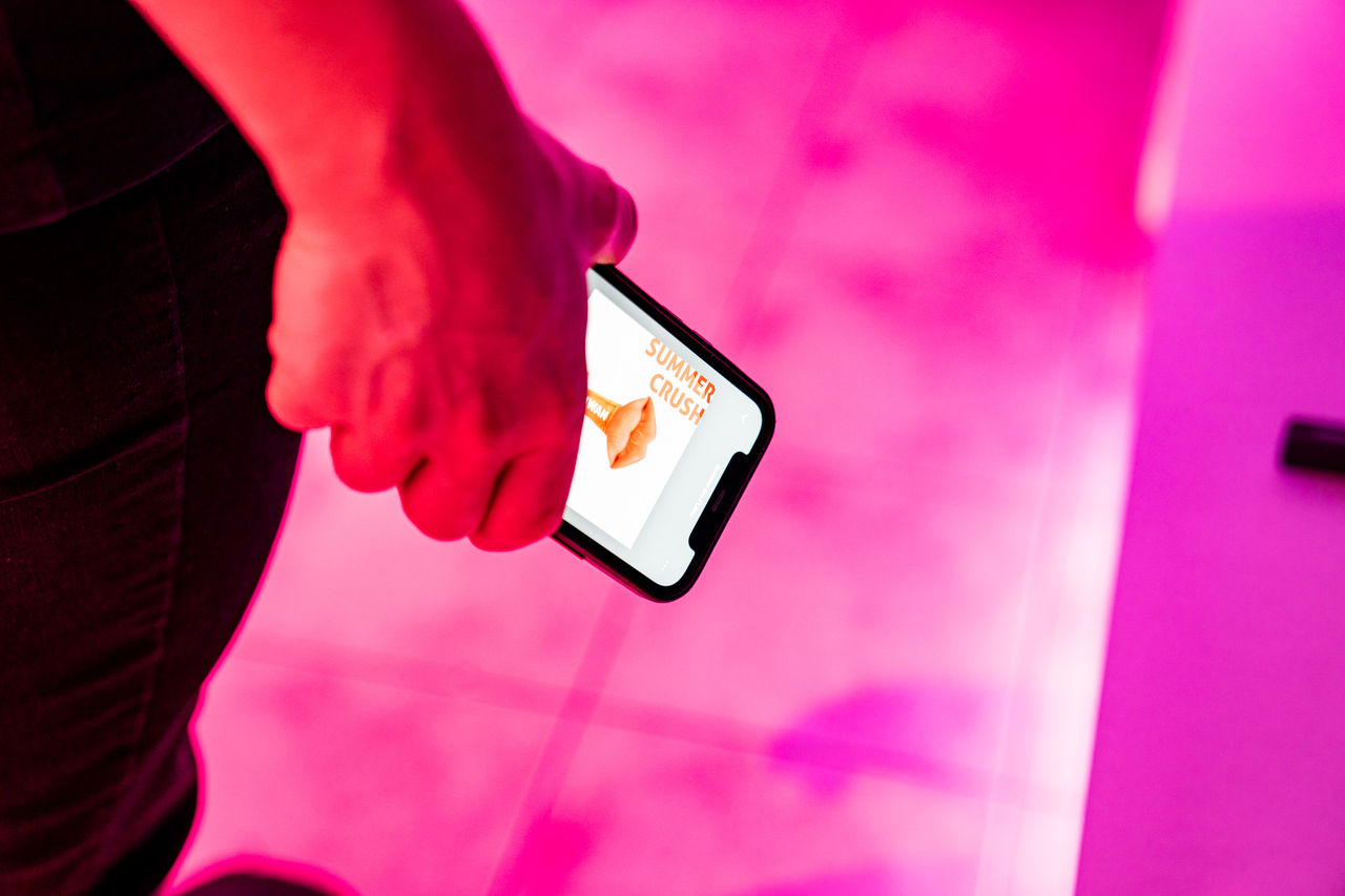 Philips Hue + Spotify = disco time!