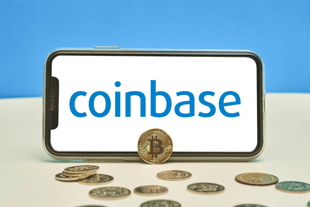 Coinbase blockerar 25.000 ryska kryptoplånböcker
