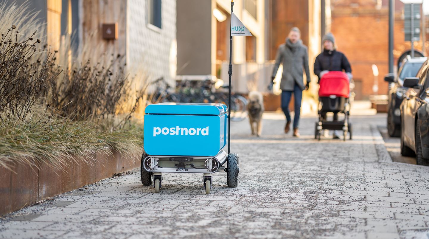 Il robot PostNord inizia a testare le consegne.  Robot Robot Hugo potrebbe diventare il tuo corriere in futuro.