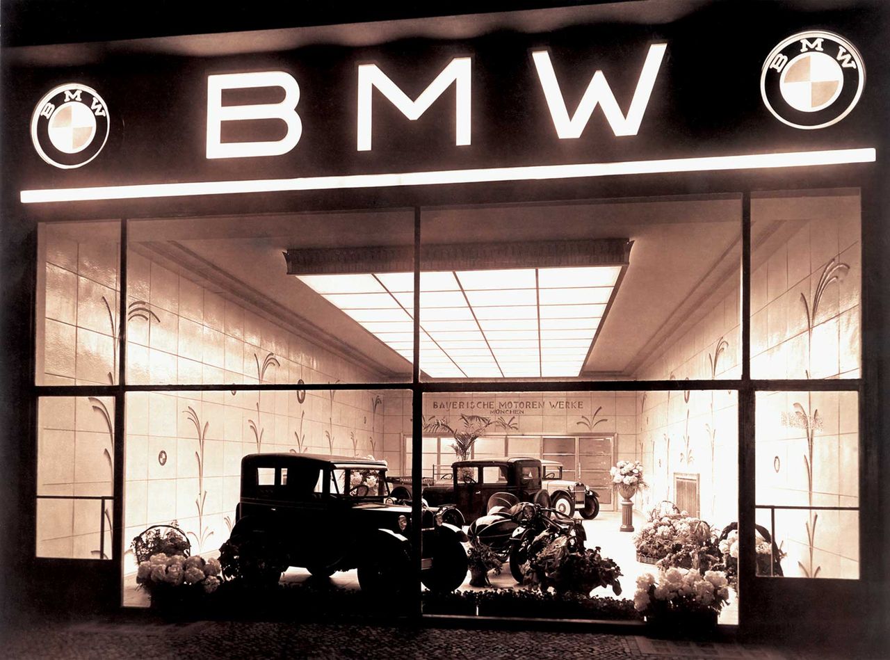 BMW och Mini ska börja med fasta priser