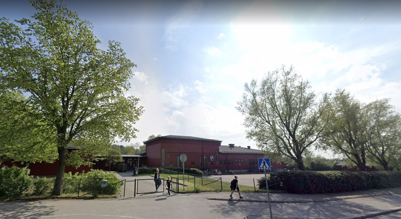 Skola i Varberg blockerar vissa mediers webbplatser