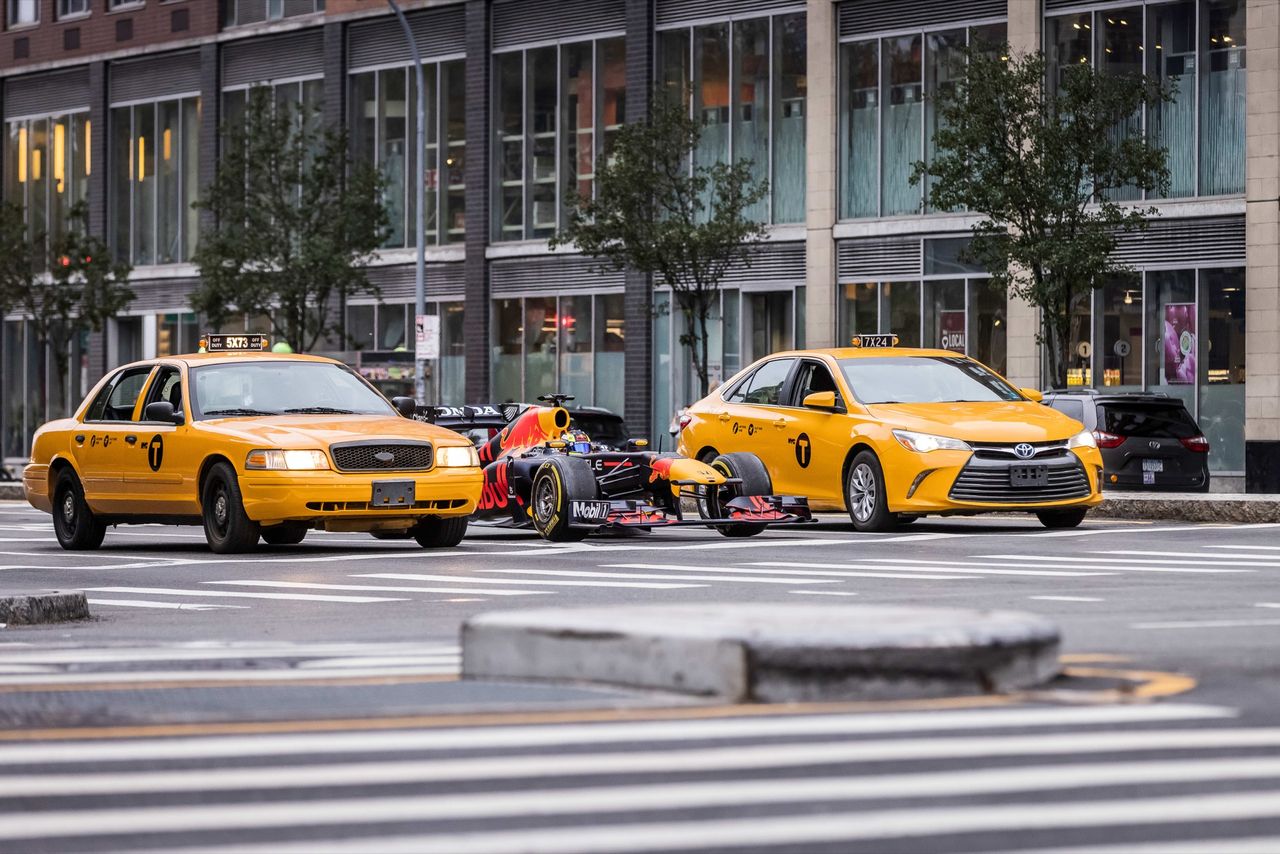 Från New York till Miami i en F1-bil