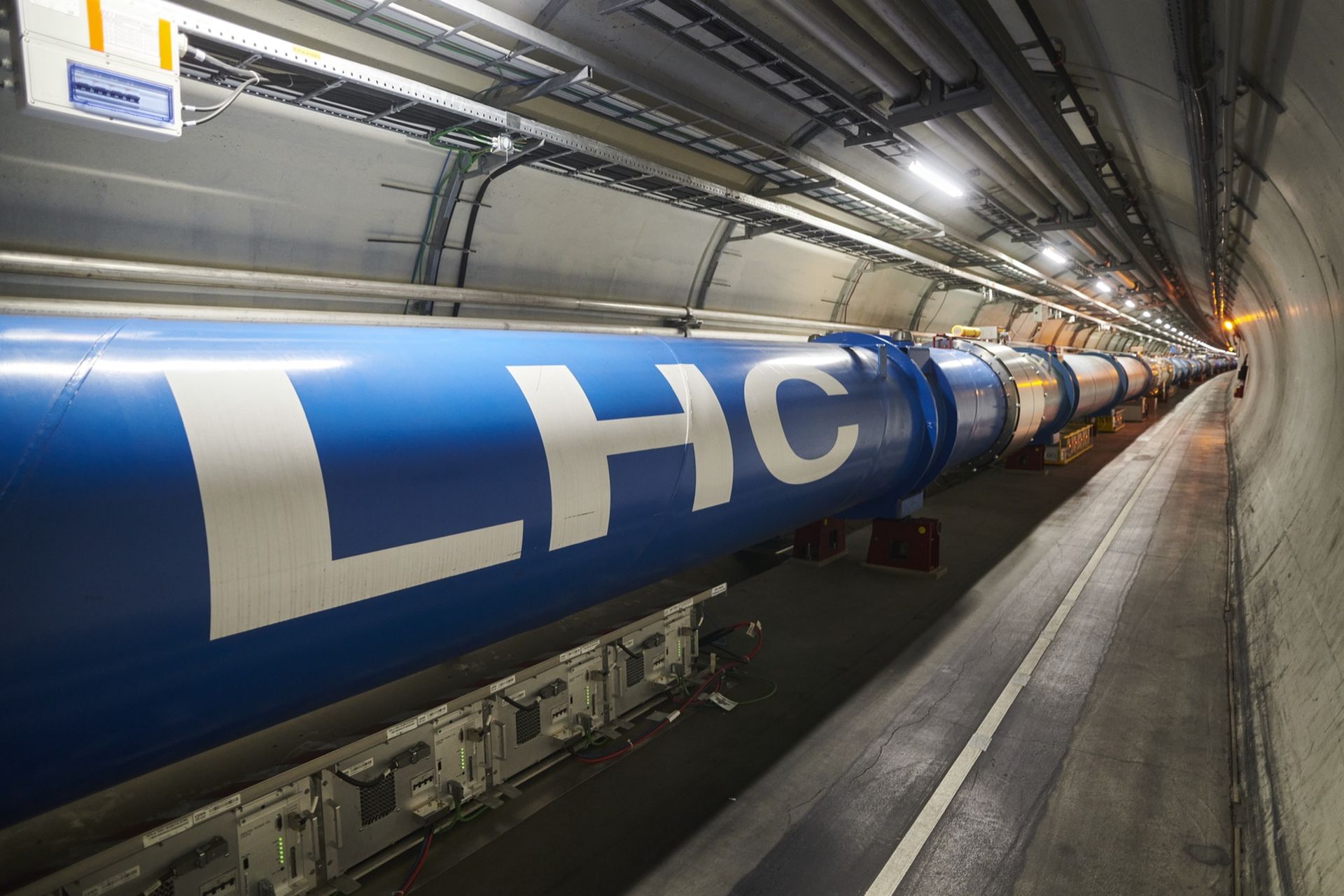 Nu drar Large Hadron Collider igång igen