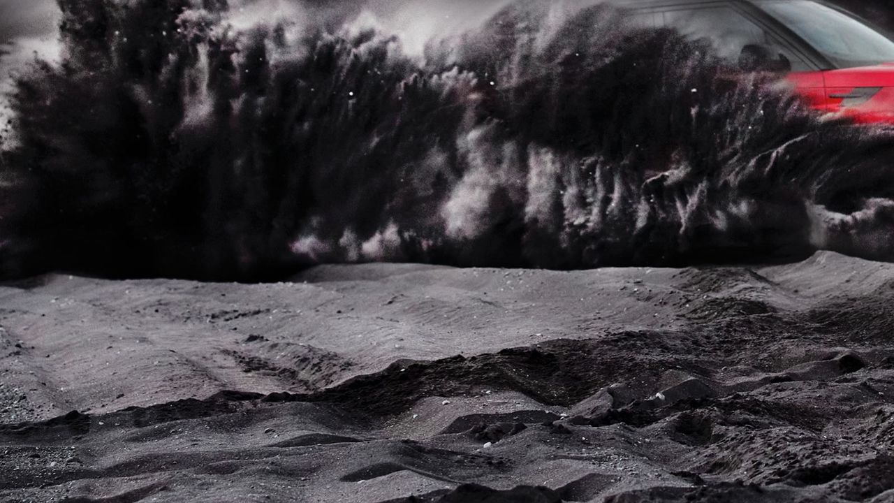 Teasers för nya Range Rover Sport