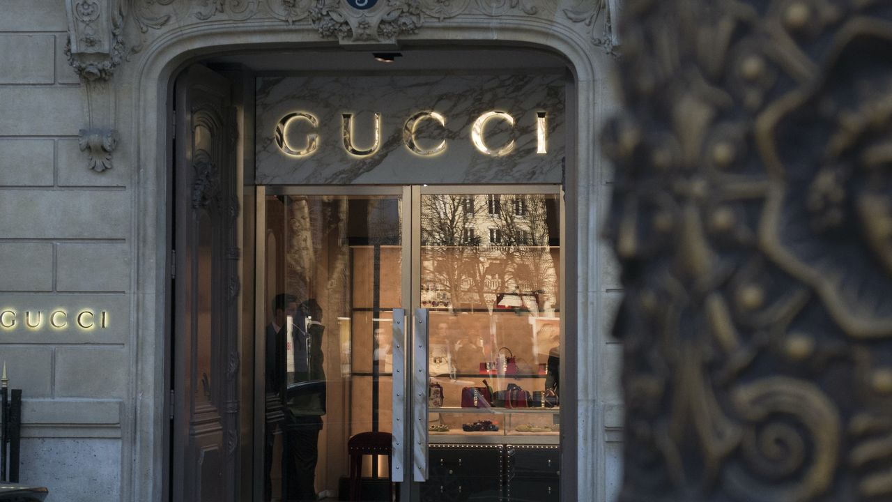 Gucci börjar ta emot kryptovalutor i vissa butiker i USA