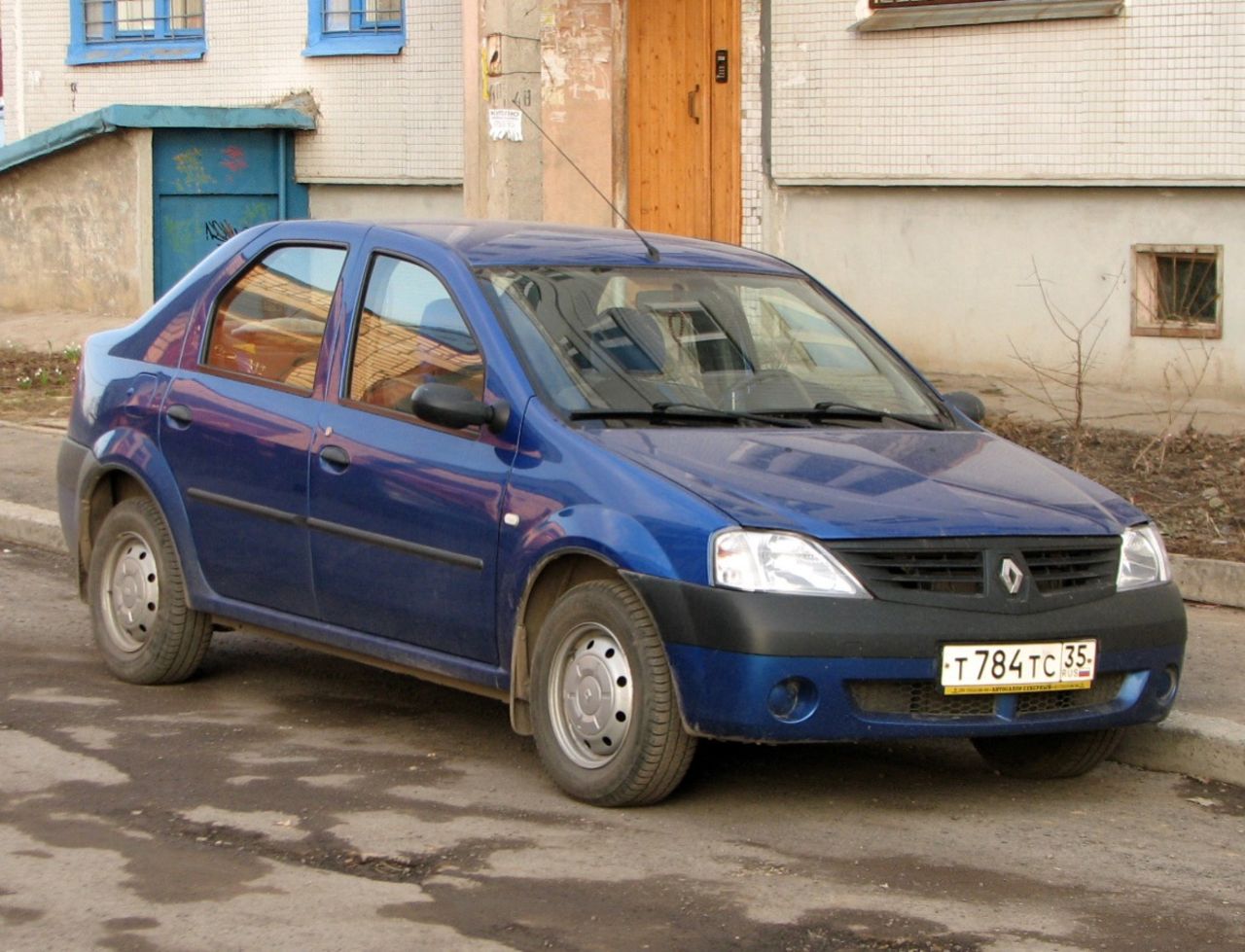 Renault drar sig ur Ryssland