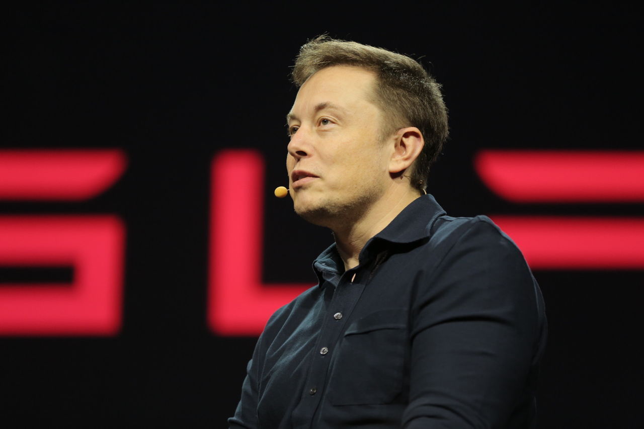 Elon Musk anklagas för sexuella trakasserier