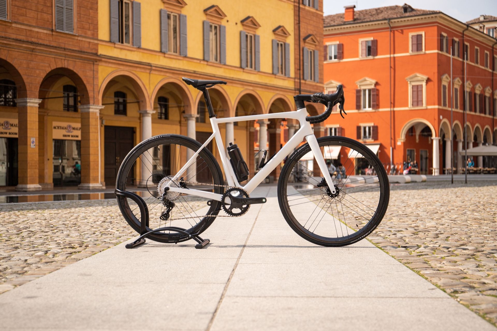 Ares och HPS presenterar diskret elcykel