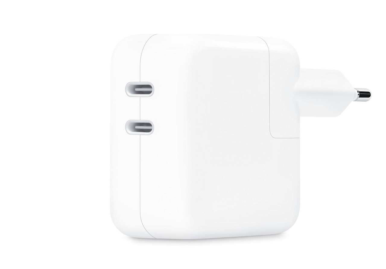 Apples nya MacBook Air går att få med olika strömadaptrar