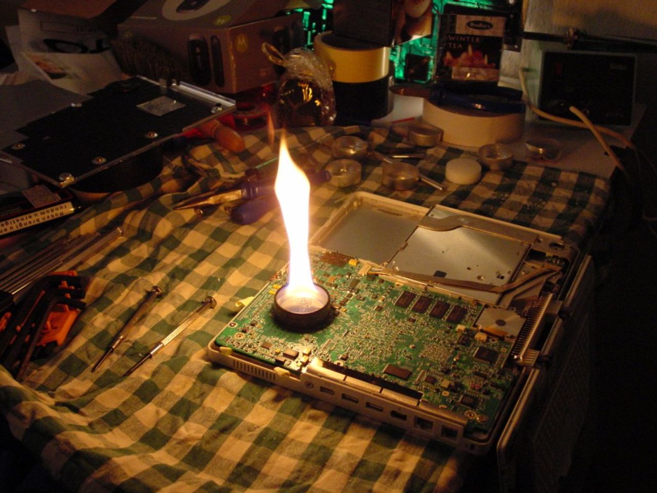 Fixa en gammal iBook med lite eld