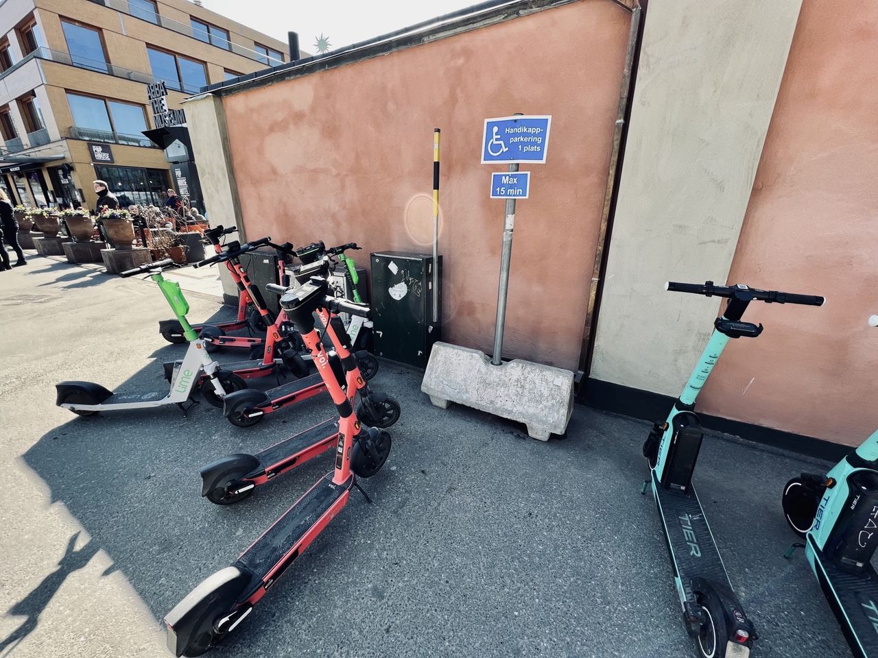 Nya regler för elsparkcyklar klubbade