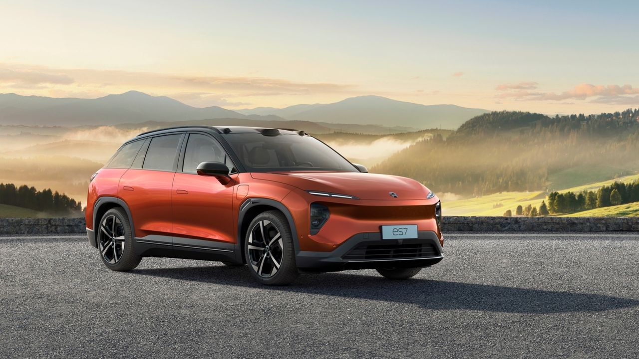 Nio presenterar suven ES7