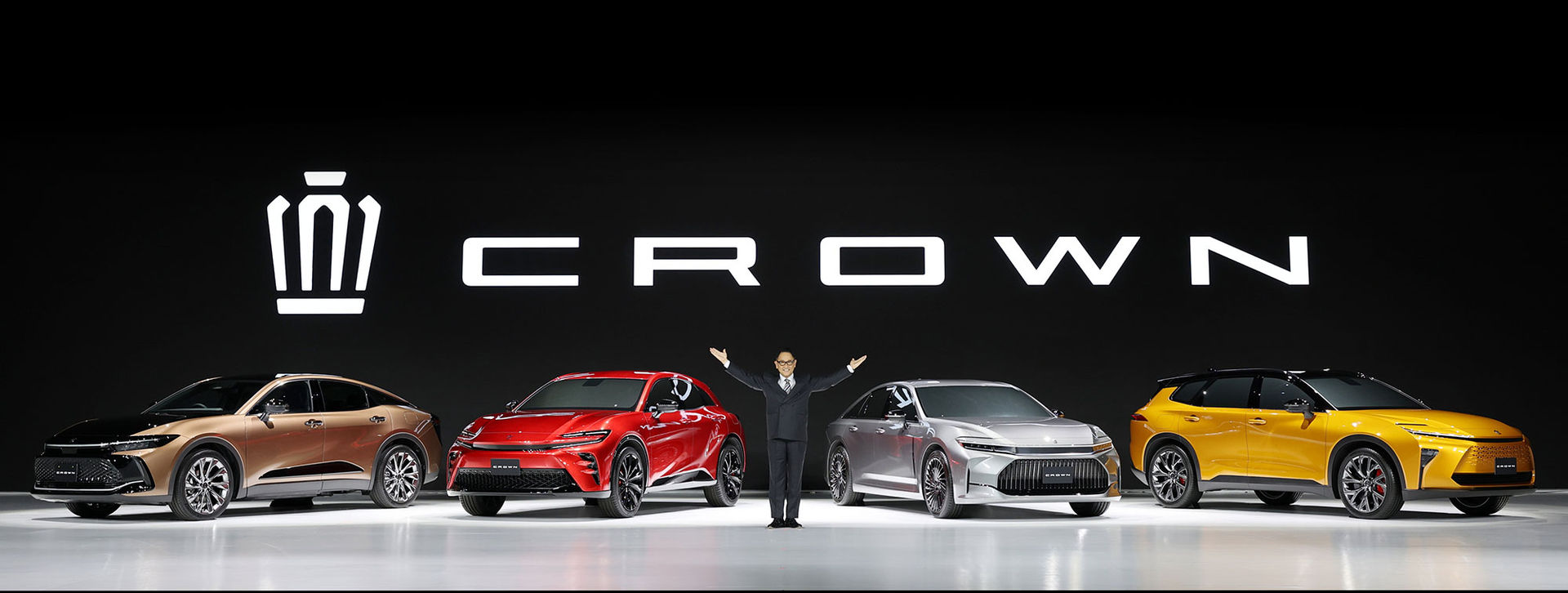 Toyota visar upp fyra Toyota Crown
