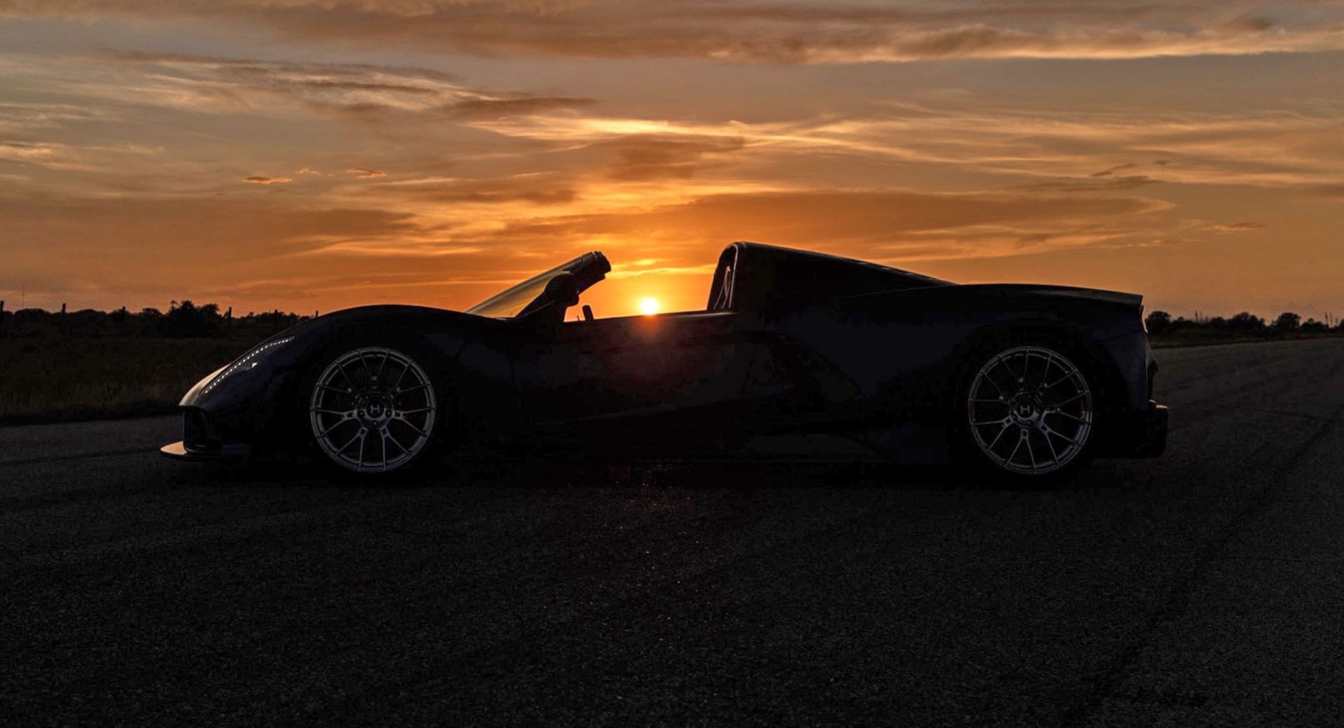 Teaser för Hennessey Venom F5 Roadster