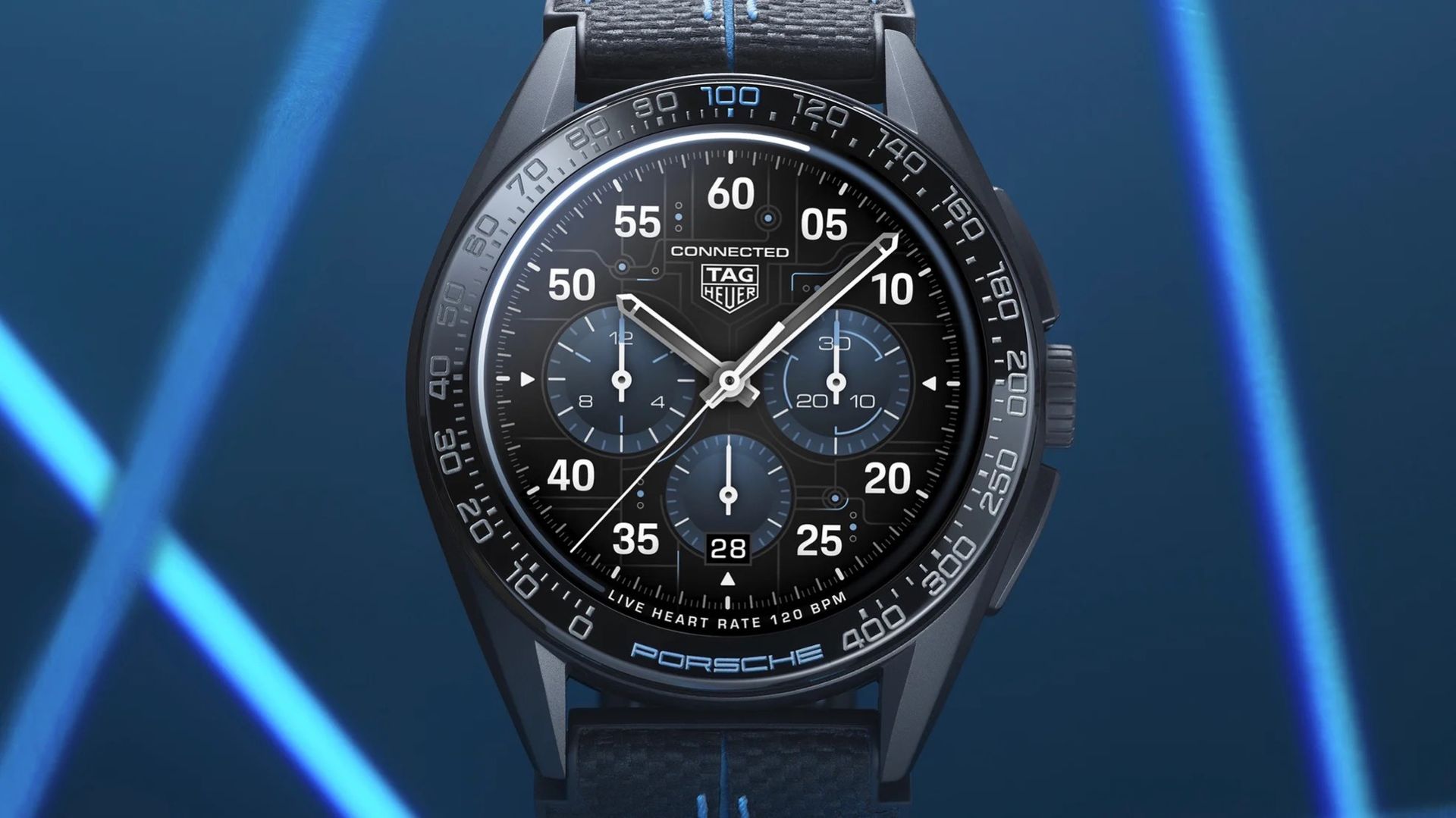 TAG Heuer släpper smartklocka i samarbete med Porsche