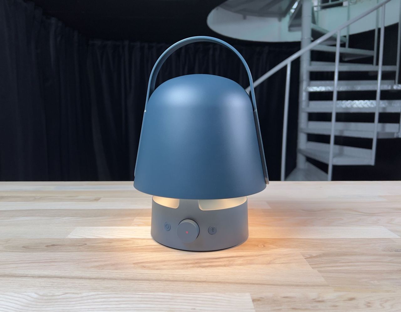 Den här Ikea-lampan med högtalare måste du nästan köpa