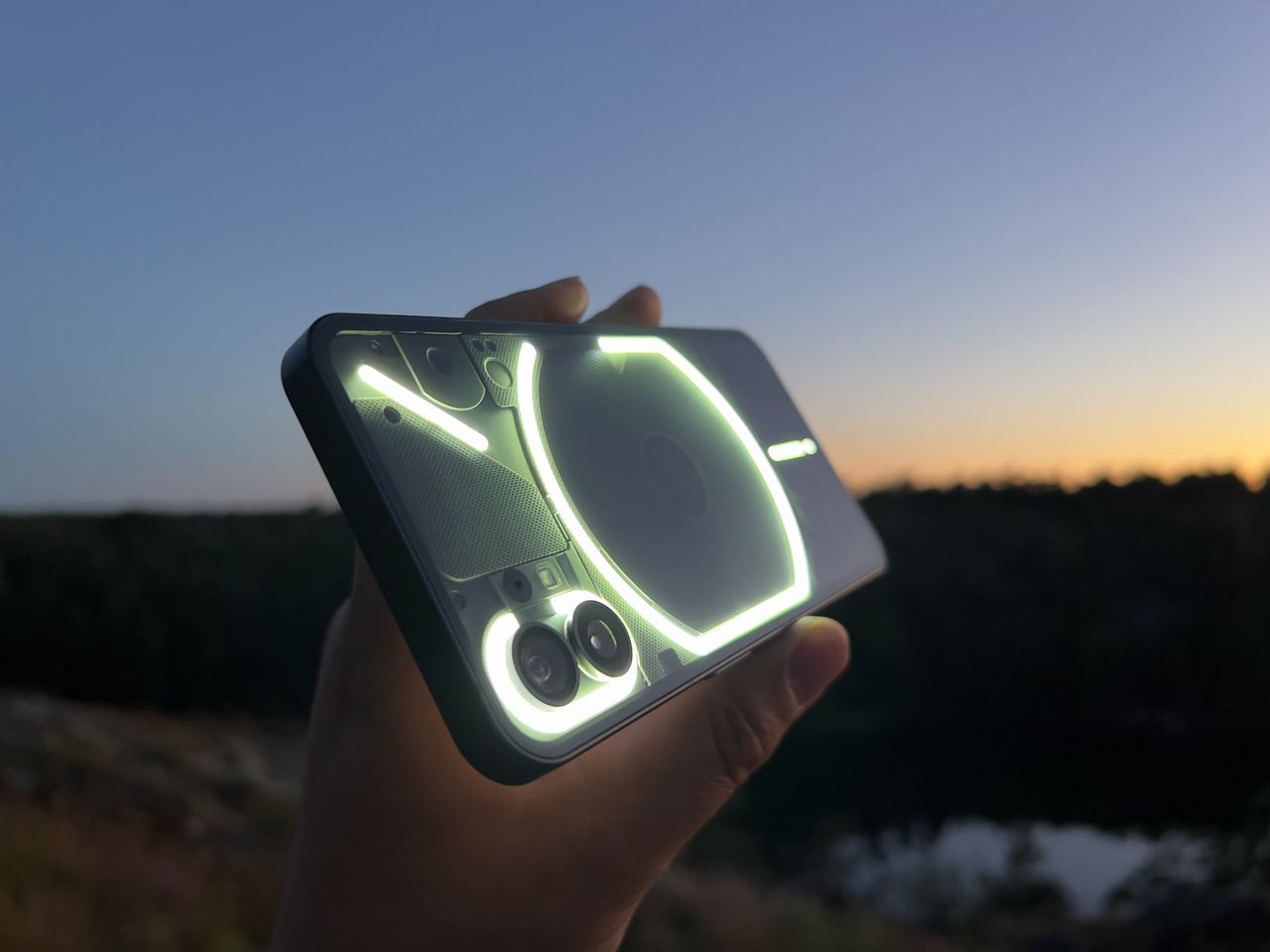 Nothing phone(1) får Android 13 nästa år