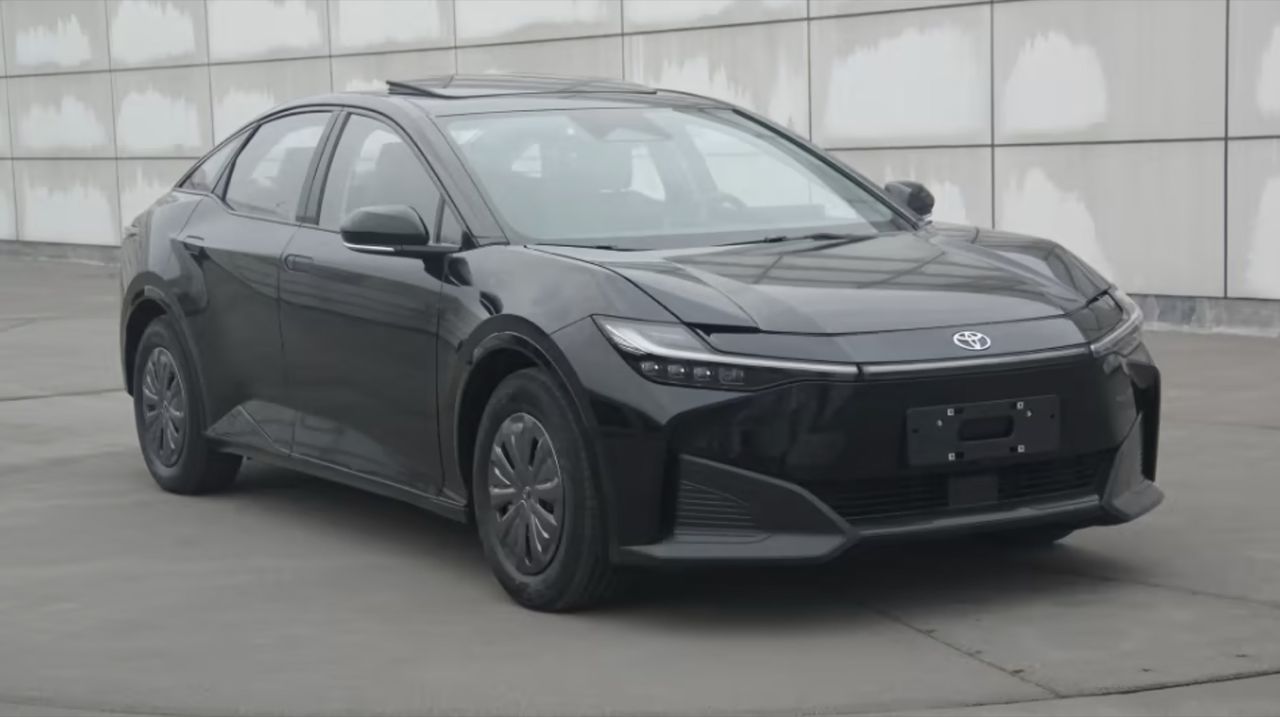 Toyota bZ3 läcker ut