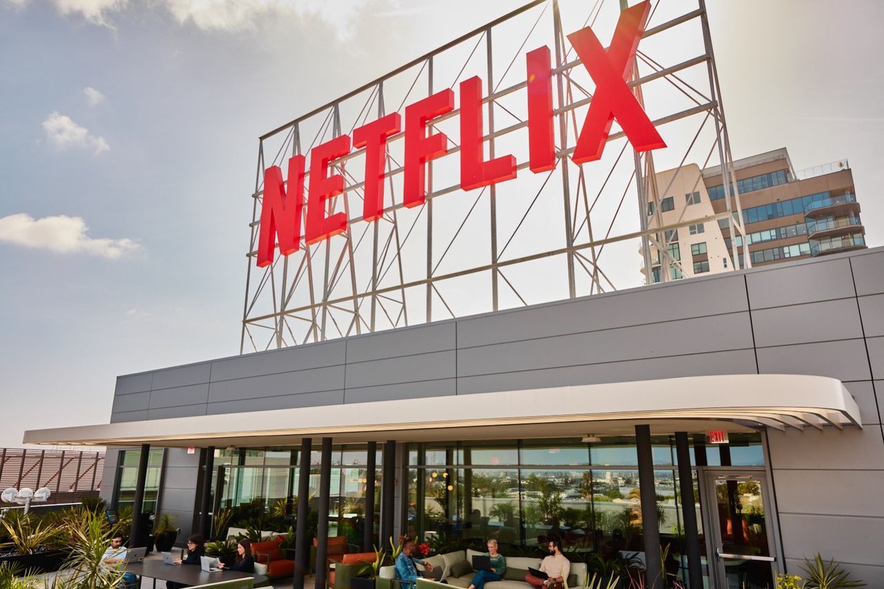 Netflix reklamabonnemang sägs lanseras 1 november