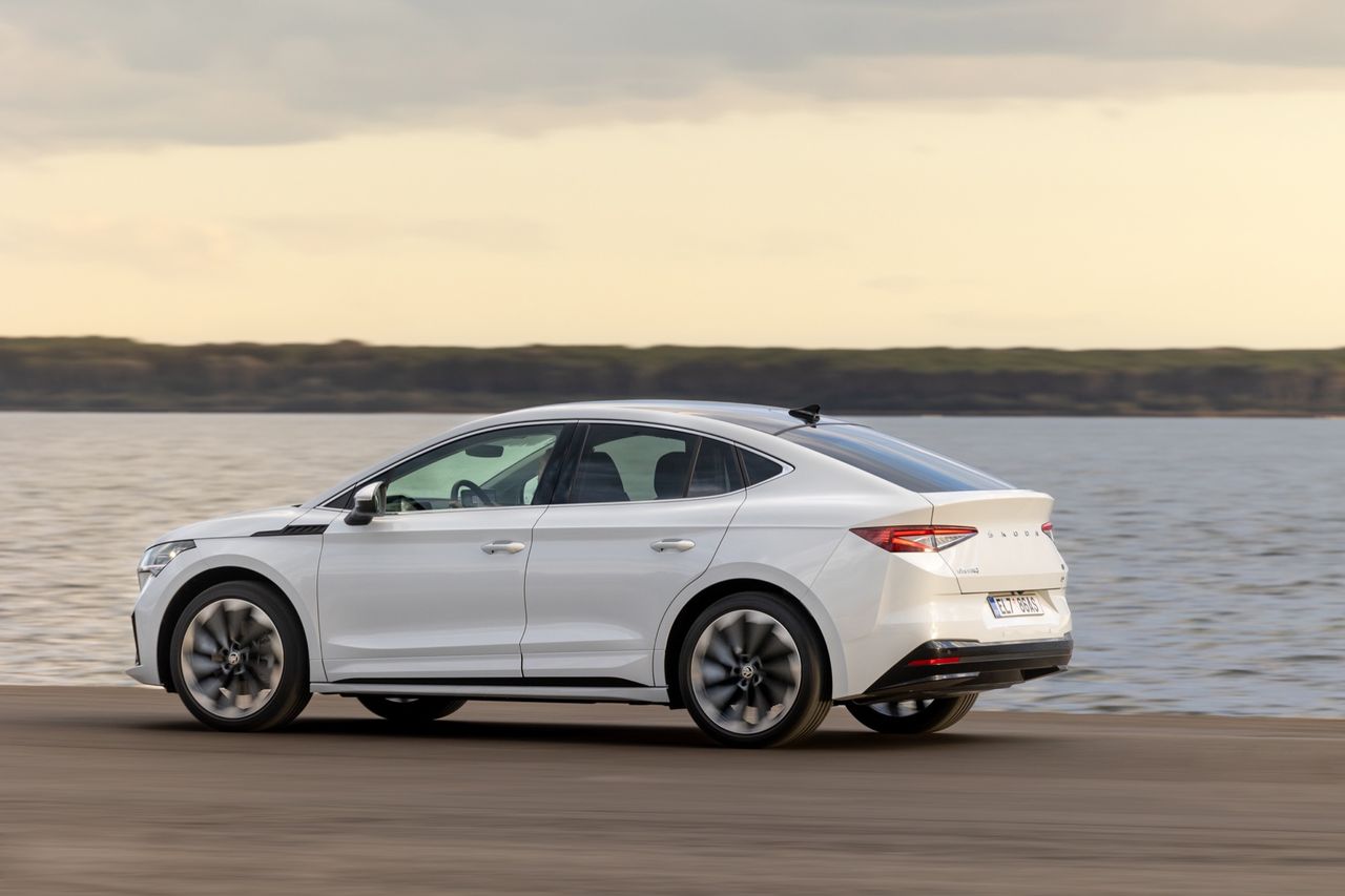 Två nya versioner av Skoda Enyaq Coupé börjar säljas