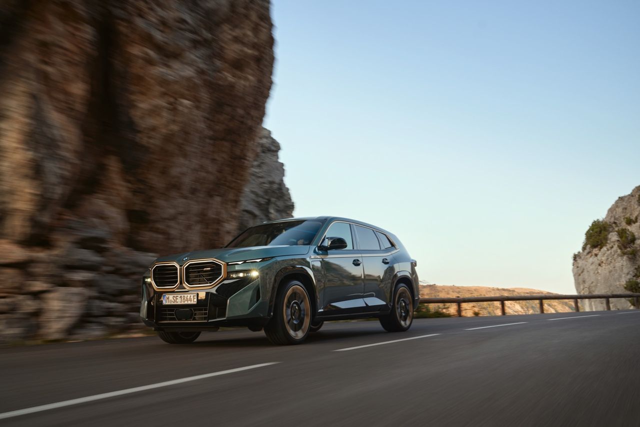 BMW XM - första elektrifierade modellen från M