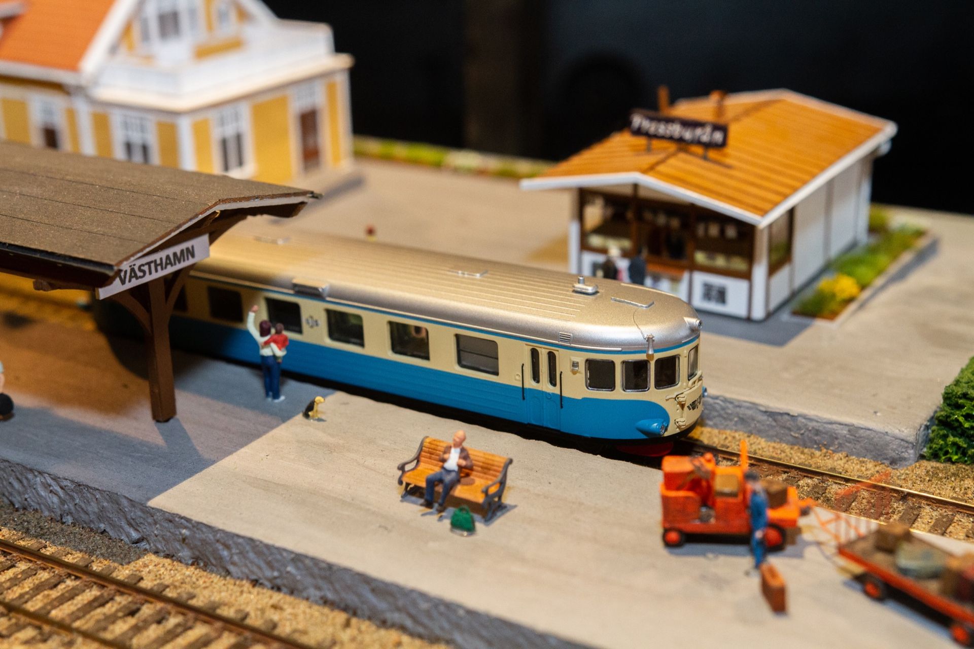 Kolla in 400 kvadratmeter modelljärnväg