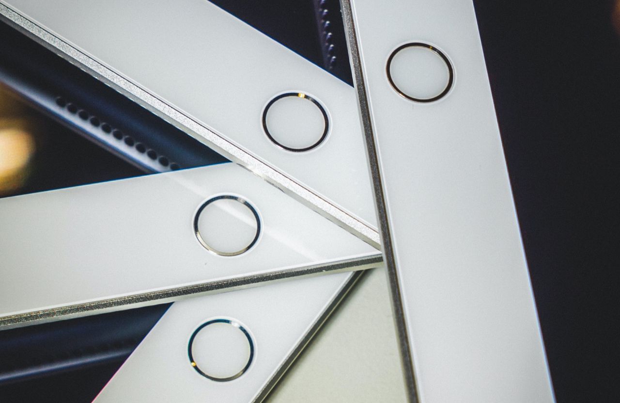 iPhone 15 sägs bli utan Touch ID