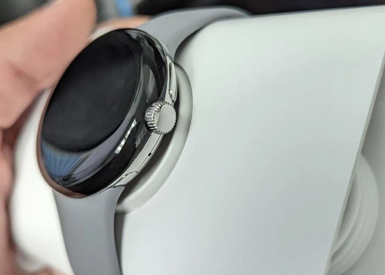Pixel Watch packas upp