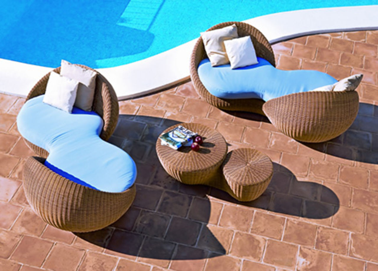 En dubbelsoffa att ligga och gotta sig i