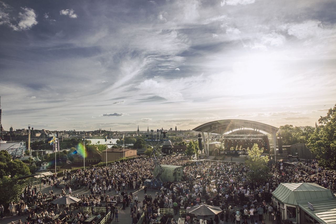 Pernilla Wahlgren tar över Allsång på Skansen