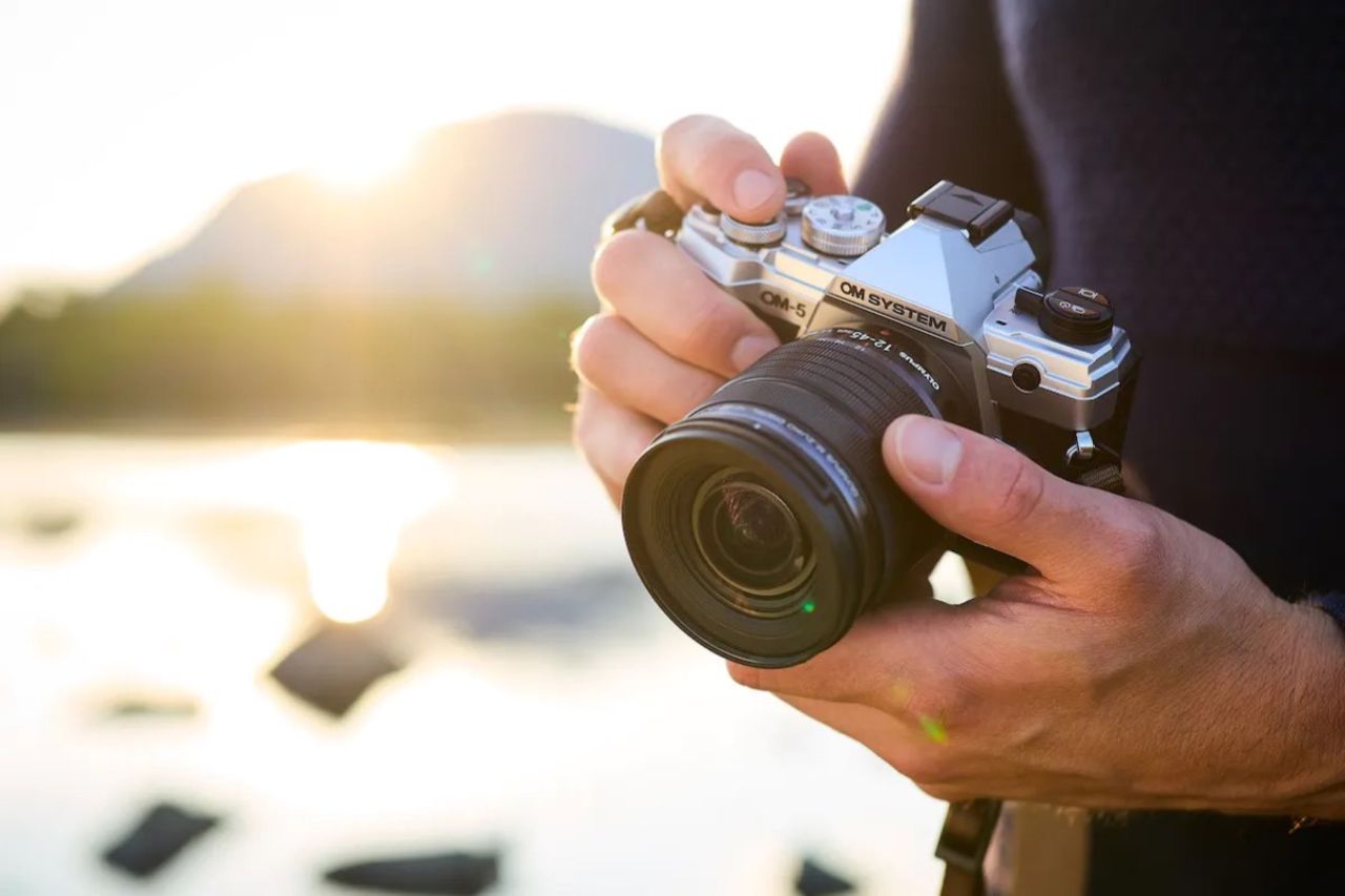 OM-5 är OM Systems första kamera utan Olympus-märkning