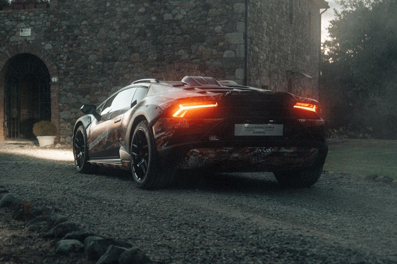 Huracán Sterrato blir sista Lambon utan elektrifiering