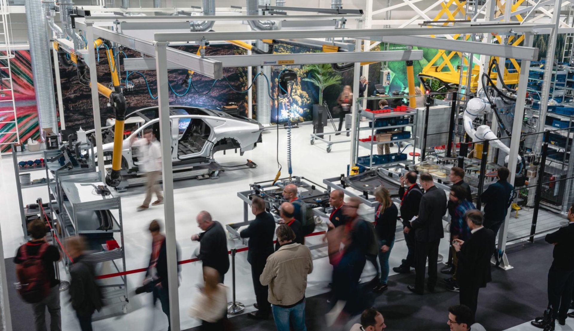 Tillverkningen av Lightyear 0 har dragit igång