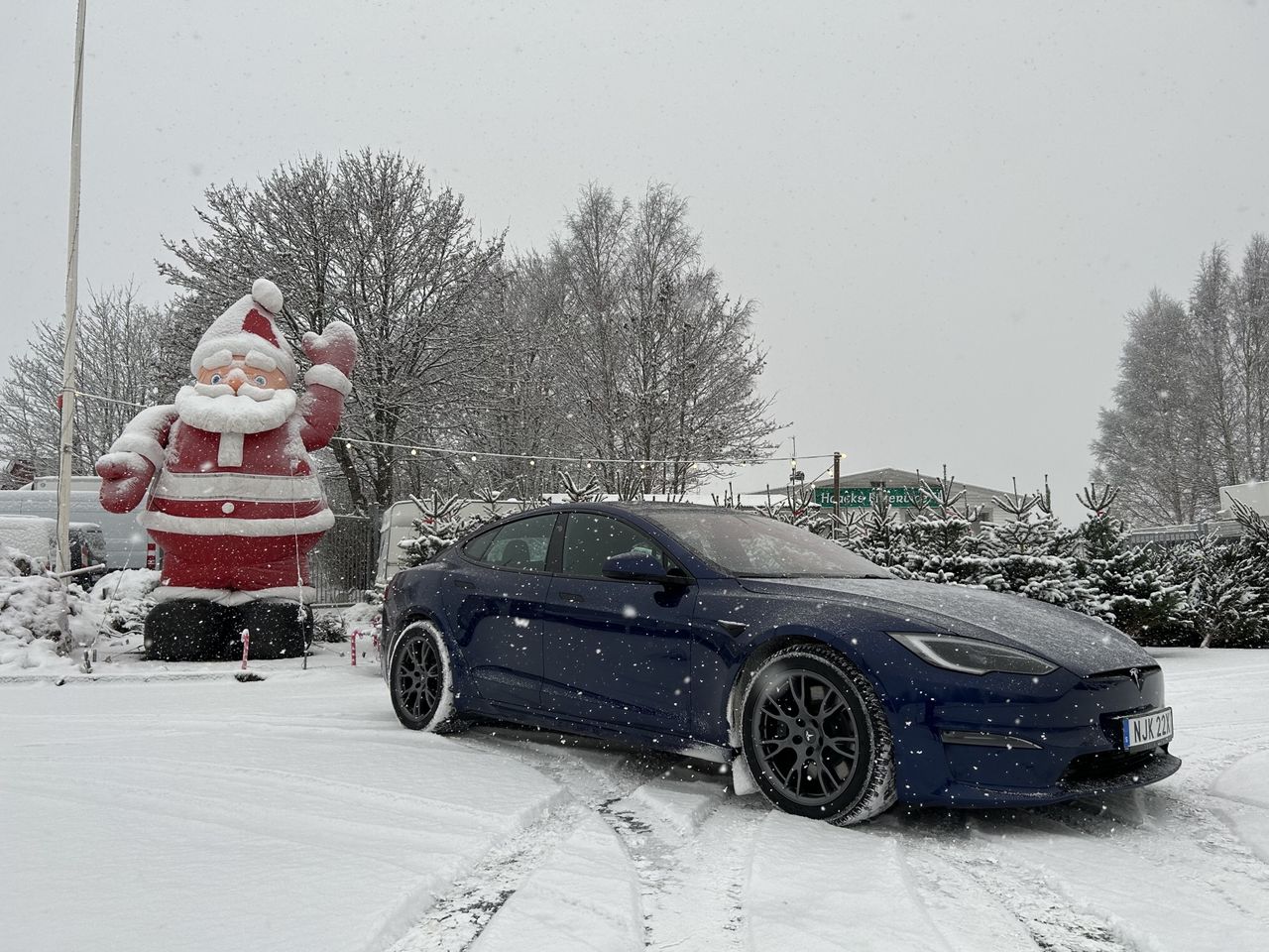 En kort sväng med rymdskeppet Tesla Model S Plaid