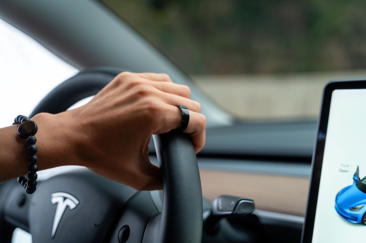 Lås upp din Tesla med en ring