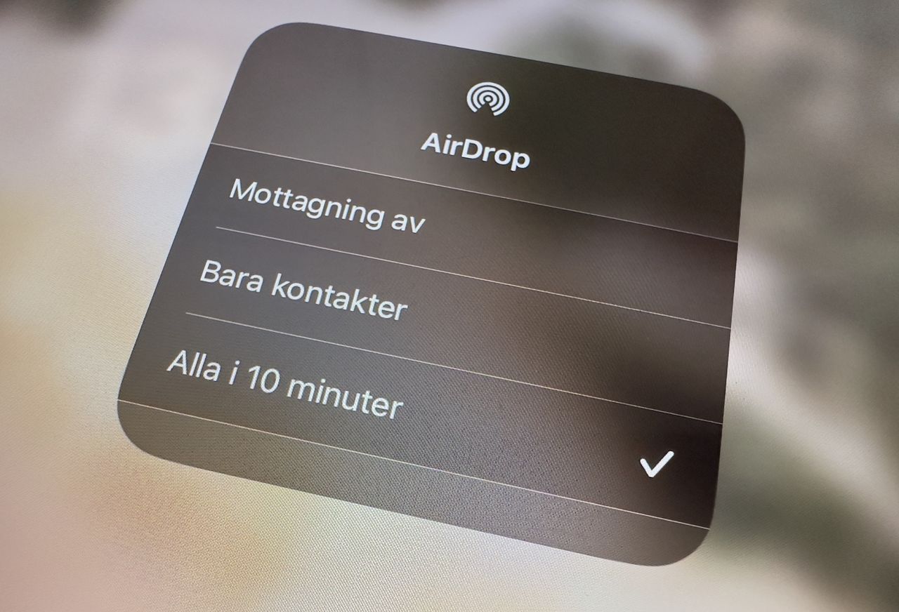 Nu går det bara att ta emot AirDrop från alla i tio minuter