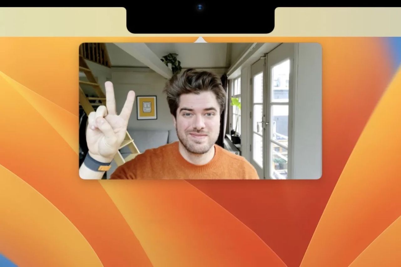 Hand Mirror använder MacBooks notch på ett roligt sätt