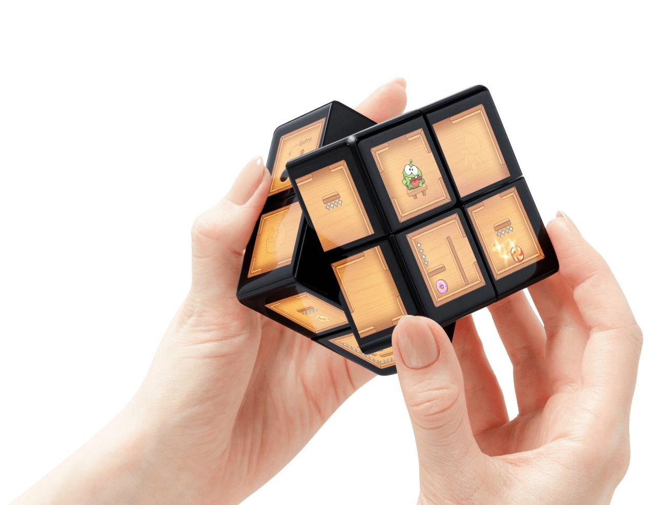 WOWCube är både en Rubiks kub och en spelkonsol