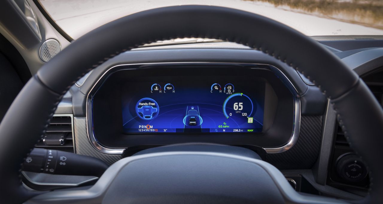 Fords BlueCruise slår Teslas Autopilot