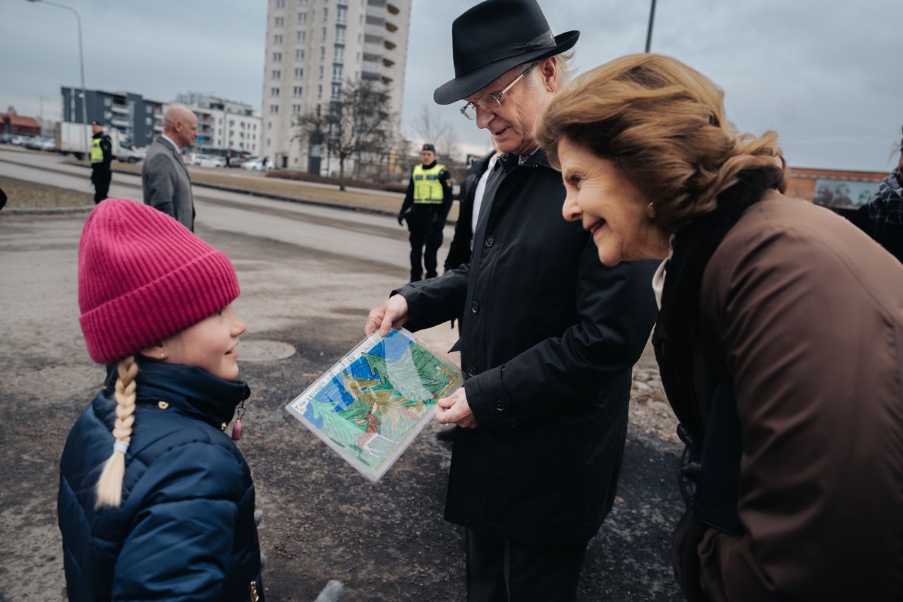 Kungen har nu opererats 