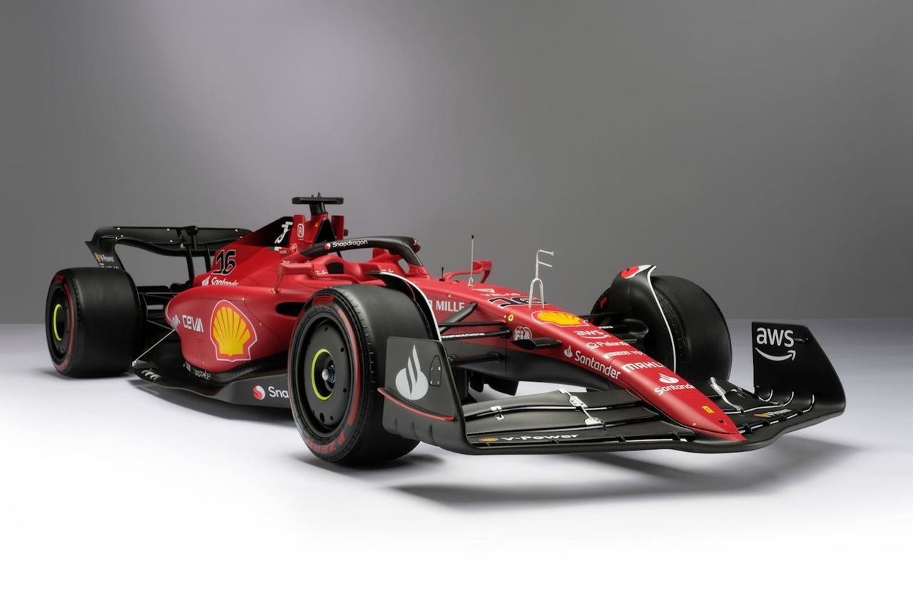 Ferrari F1-75 i skala 1:5